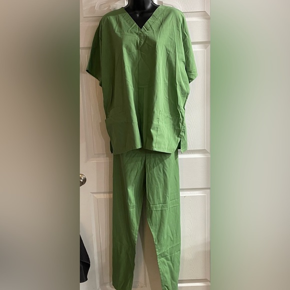 Cherokee Other Xl Cherokee Lime Green Scrub Set Poshmark